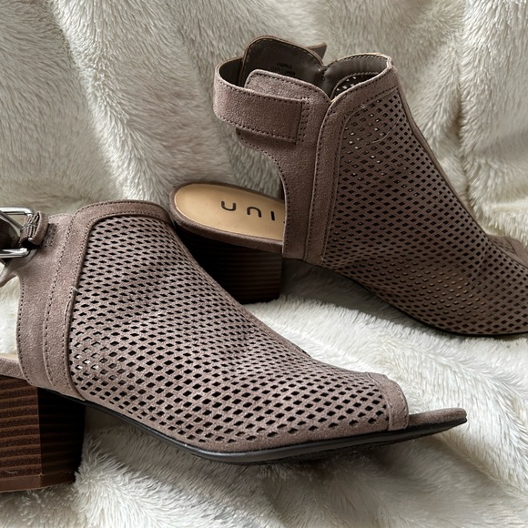 Unisa Tan Mule Sandals | size 8 - Picture 5 of 6